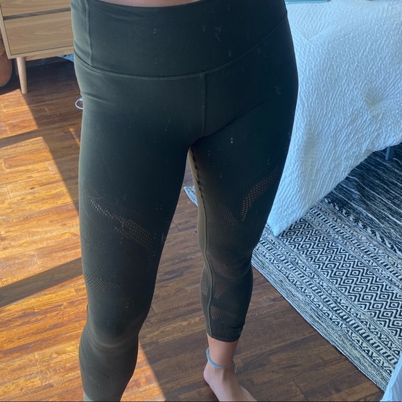 Lululemon leggings - Picture 4 of 4